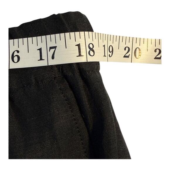 J. Crew Pleated pull-on pant in linen-cupro blend - Picture 4 of 9